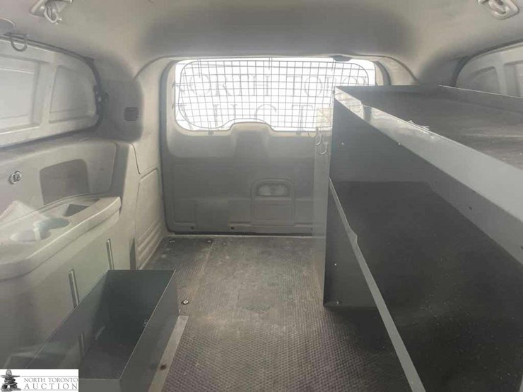 2014-ram-tradesman-image-8