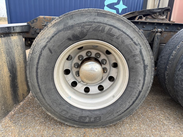 2007-kenworth-t600-image-24