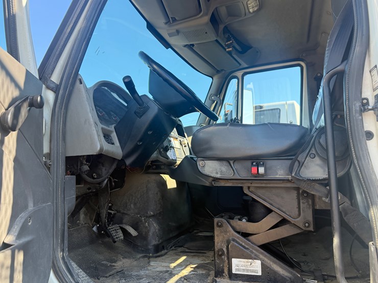 2012-international-durastar-4400-image-36