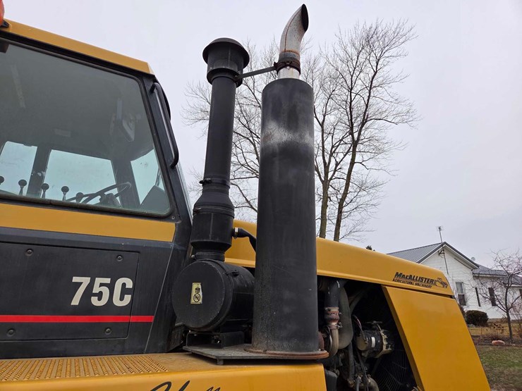 cat-75c-track-tractor-image-41