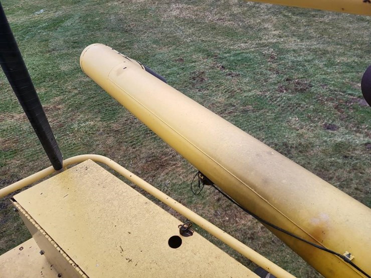 new-holland-tr88-image-37