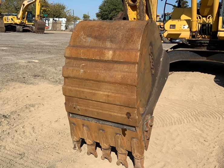 2008-komatsu-pc220-lc-image-17