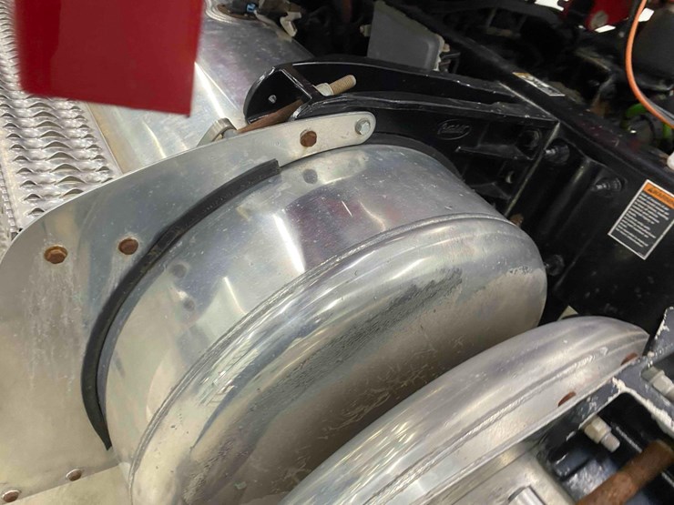 2014-peterbilt-365-image-49