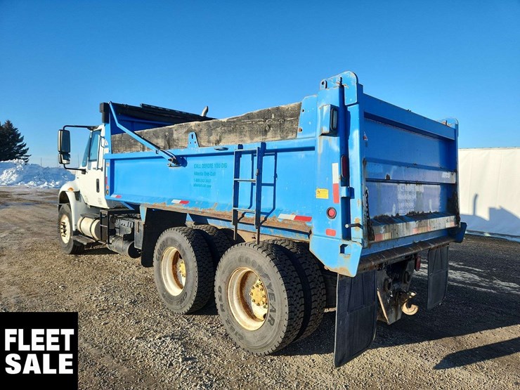 2009-international-durastar-4400-image-3