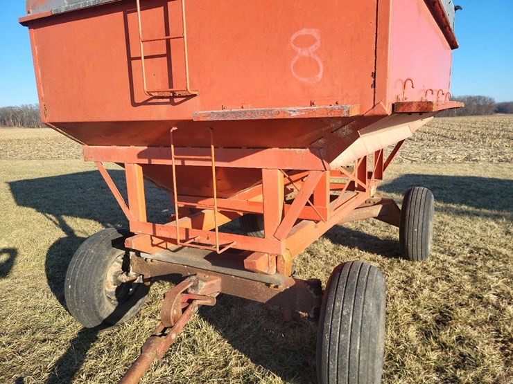 hopper-wagon-w/westendorf-running-gear-image-9