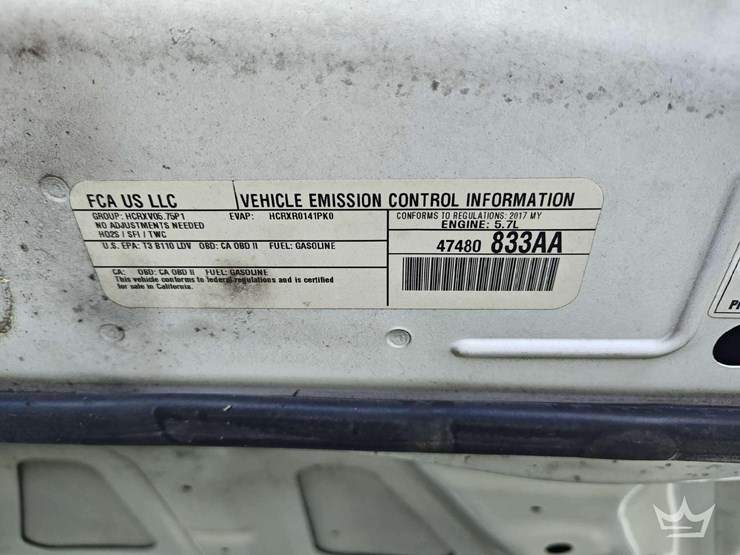 2017-dodge-charger-sedan-image-25