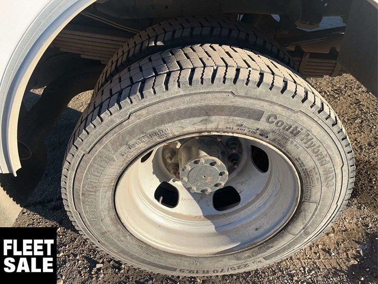 2014-ram-5500-4x4-s/a-bucket-truck-image-12