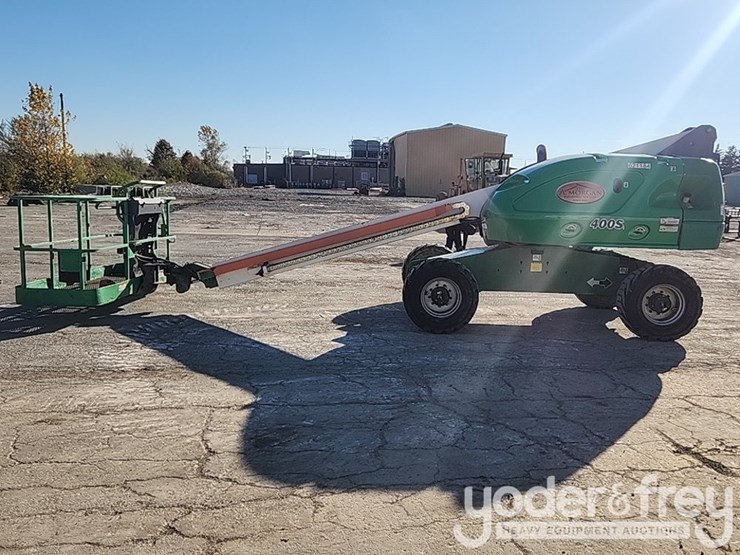 2014-jlg-400s-image-6