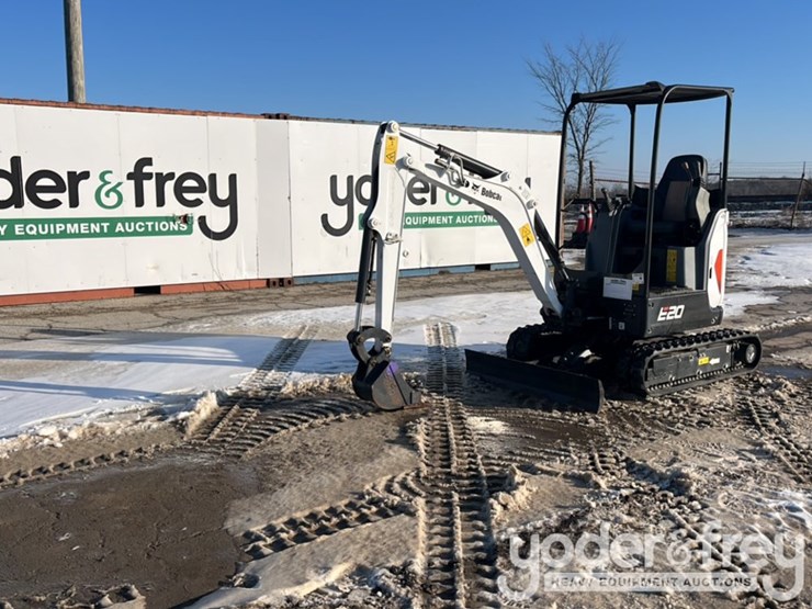 2022-bobcat-e20-image-2