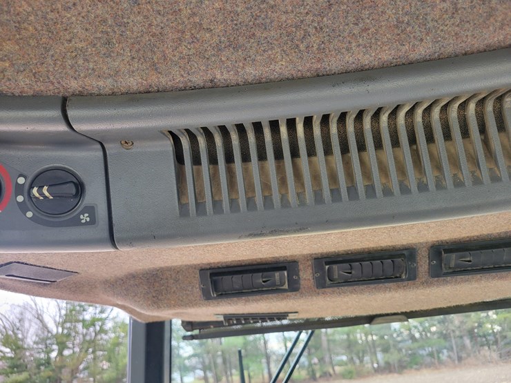 1998-cat-45-track-tractor-image-20