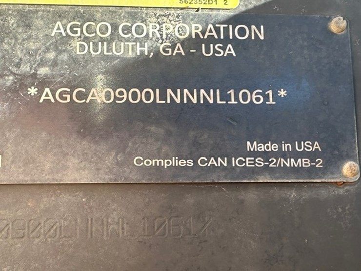 #4295-•-**rogator-900c-4x4-self-propelled-sprayer-agca0900lnnnl1061-image-10