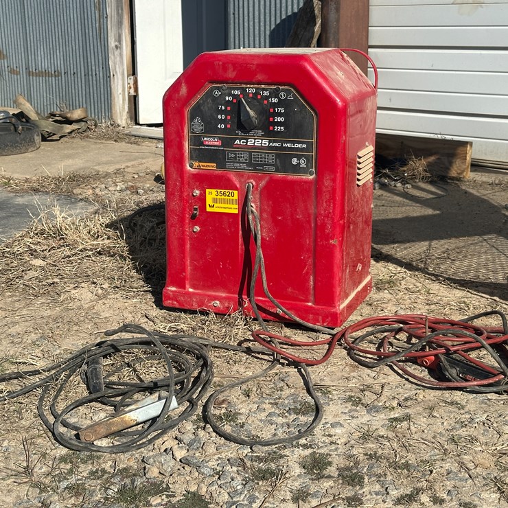 #35620 • Lincoln Electric AC225 Arc Welder