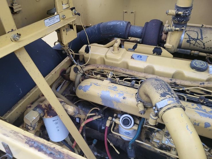 new-holland-tr88-image-34