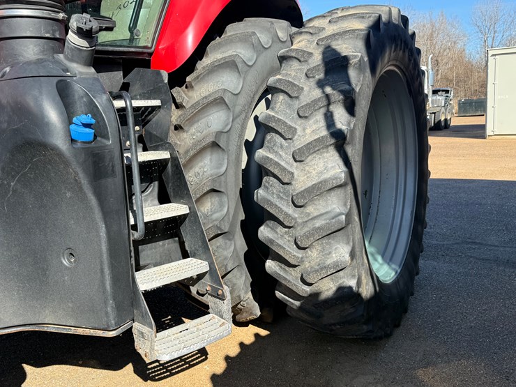 2016-case-ih-magnum-310-image-18