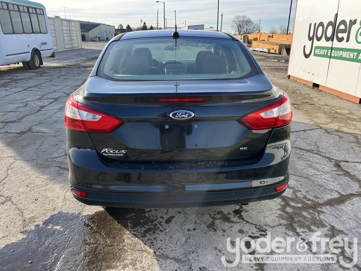 2014-ford-focus-image-5