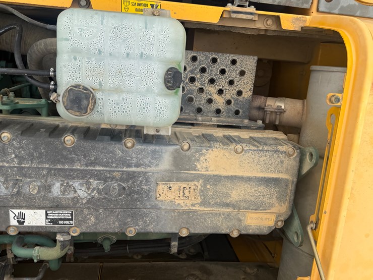 volvo-ec330-image-49