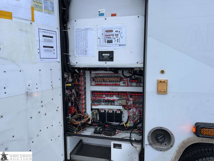 2017-chevrolet-express-s/a-ambulance-image-26