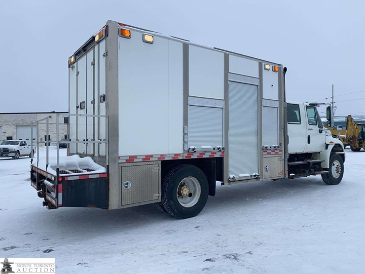 2009-international-durastar-4400-image-6