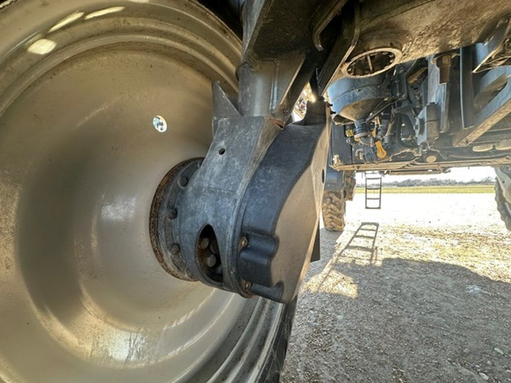 #4295-•-**rogator-900c-4x4-self-propelled-sprayer-agca0900lnnnl1061-image-7