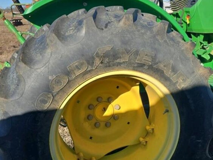 2016-john-deere-5075e-image-5
