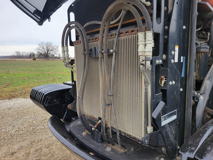 2014-case-ih-400-image-33