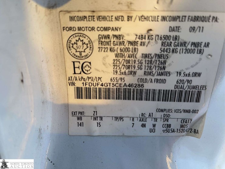 2012-ford-f450-image-33