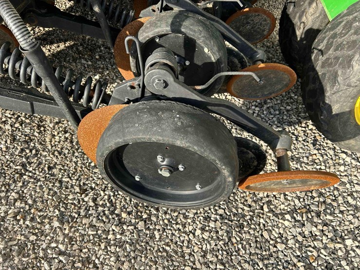 2013-john-deere-1990ccs-image-34