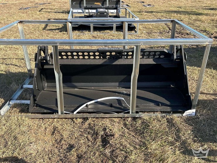 2025-pabreak-74in.-hydraulic-dual-cylinder-4-in-1-bucket-skid-steer-attachment-image-8