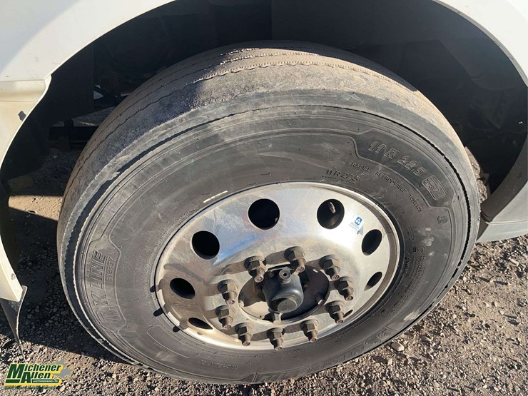 2017-international-prostar-image-13