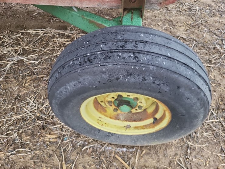 hopper-wagon-w/running-gear-image-17