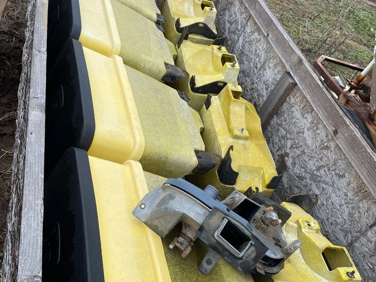 john-deere-planter-seed-boxes-image-1