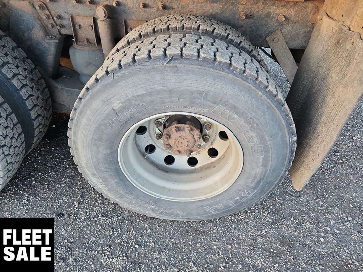 2009-international-workstar-7600-image-14