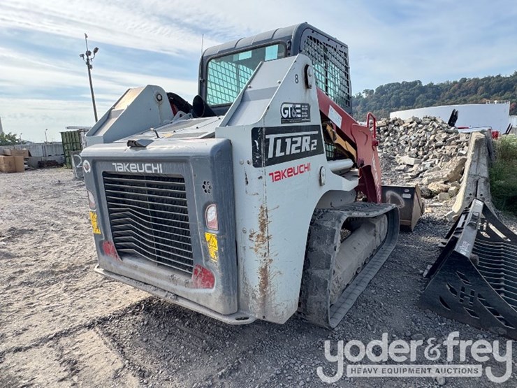 2022-takeuchi-tl12r2-image-5