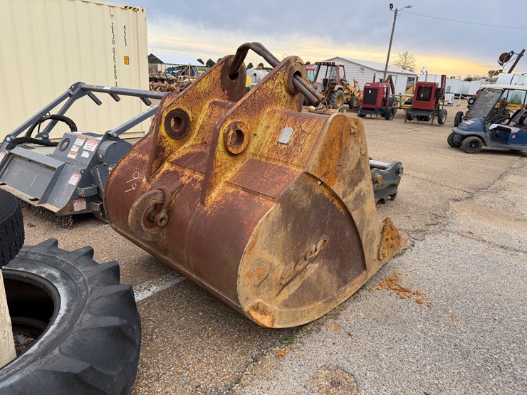 #7806-•-eaco-bucket-"excavator"-image-5