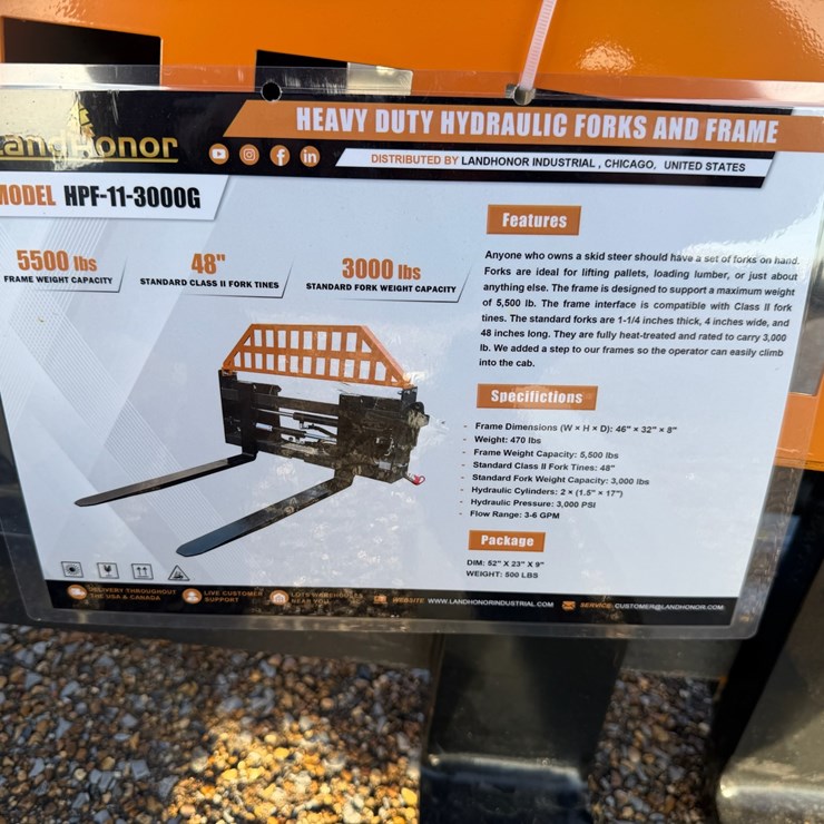 #7865 • Skid Steer Hydraulic Pallet Forks