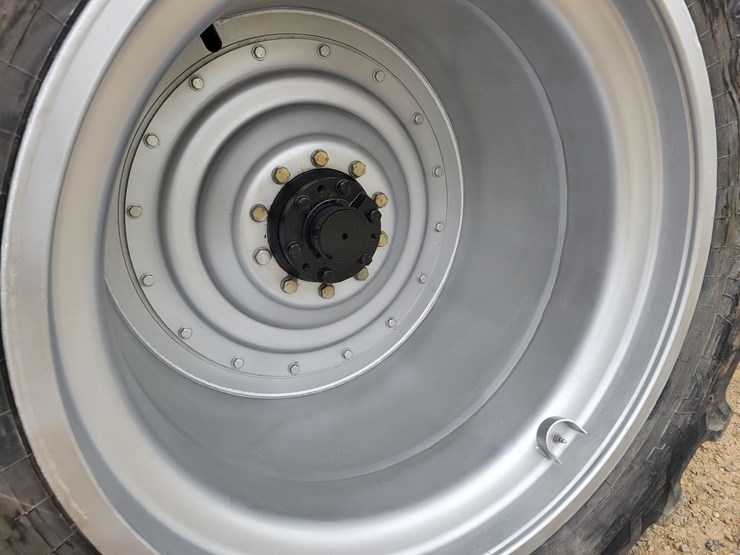 2014-case-ih-400-image-13