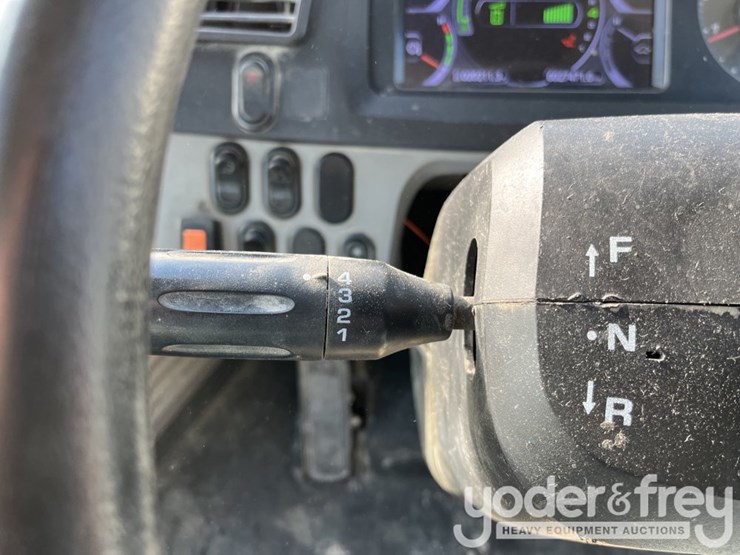 2014-komatsu-wa320-7-image-37