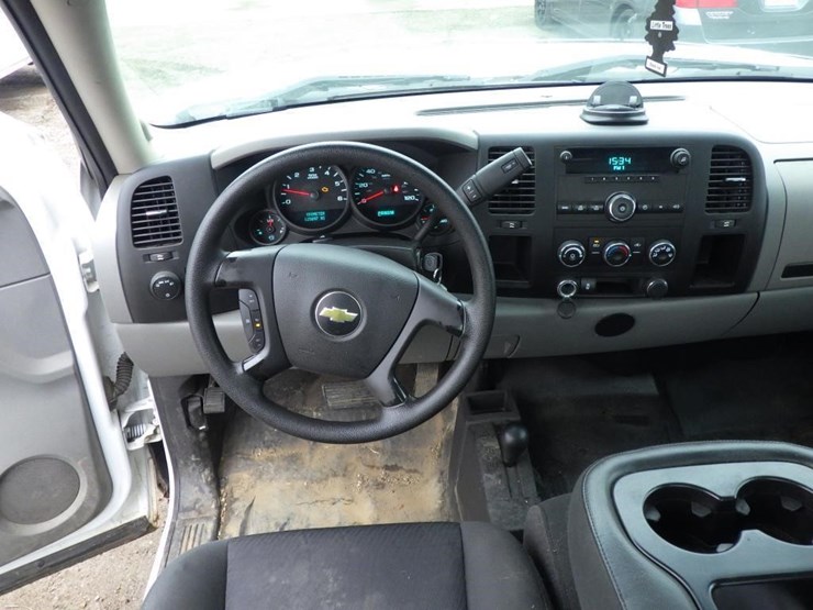 2013-chevrolet-1500-image-8