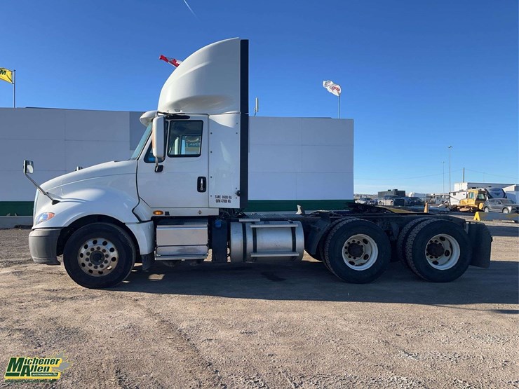 2017-international-prostar-image-6