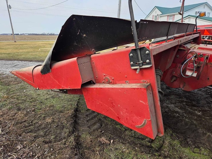 case-ih-1063-image-6