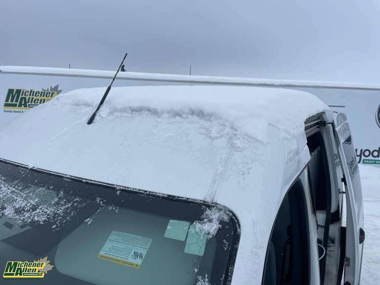 2011-ford-transit-connect-image-34