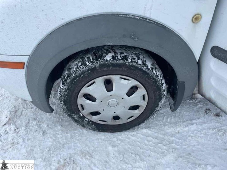 2011-ford-transit-connect-image-12