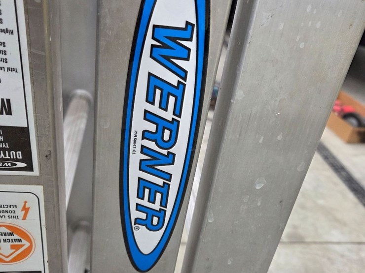 werner-m8-16-multi-position-aluminum-ladder-image-3