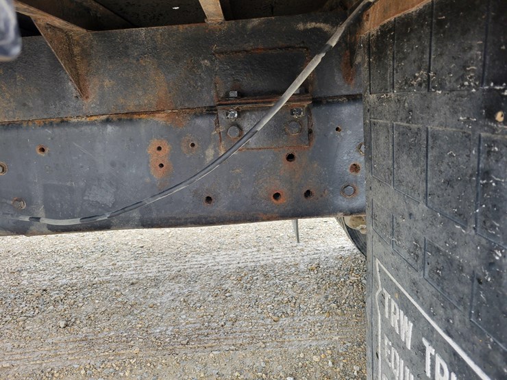 1993-ford-l8000-image-29