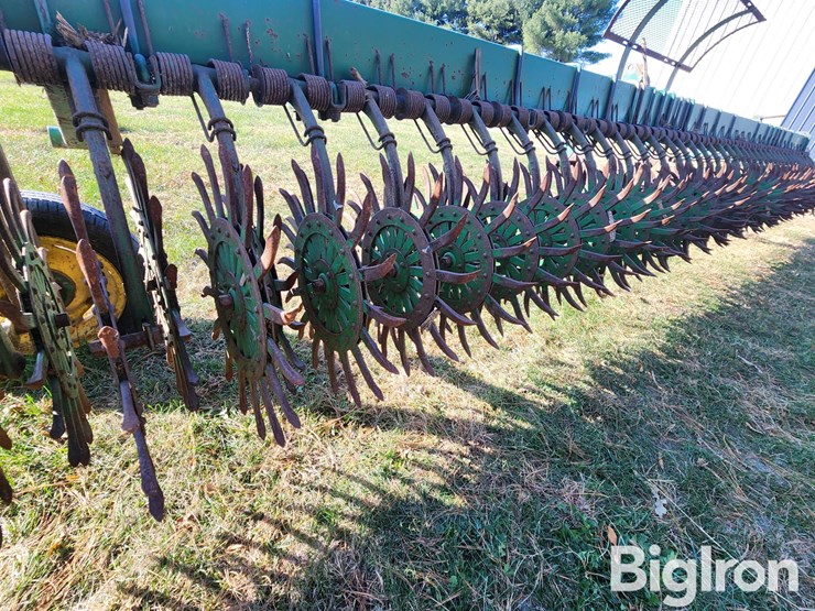 john-deere-400-image-13