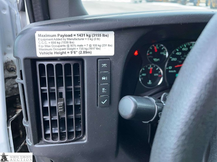 2017-chevrolet-express-s/a-ambulance-image-21