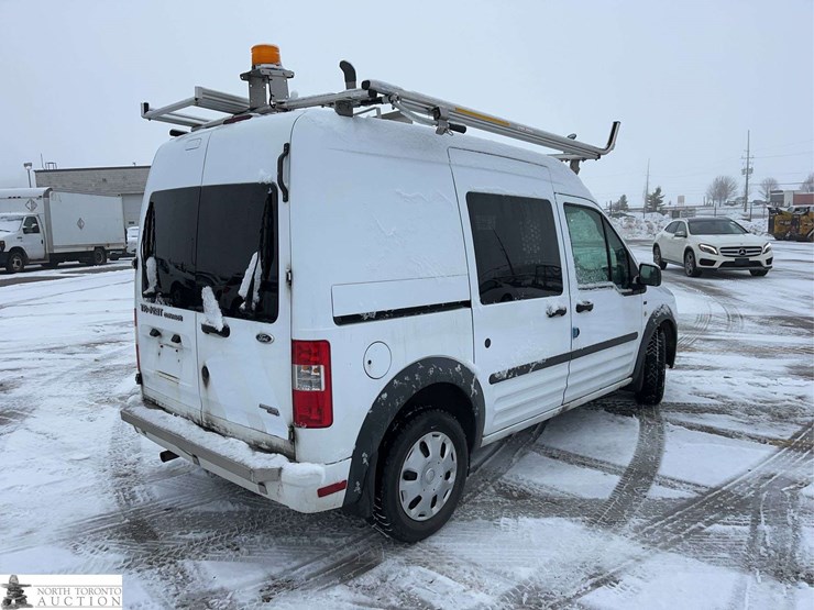 2011-ford-transit-connect-image-3