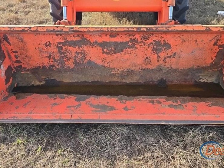 2015-kubota-la1154-image-36