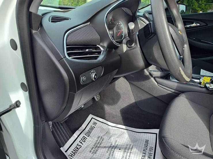 2017-chevrolet-malibu-sedan-image-36