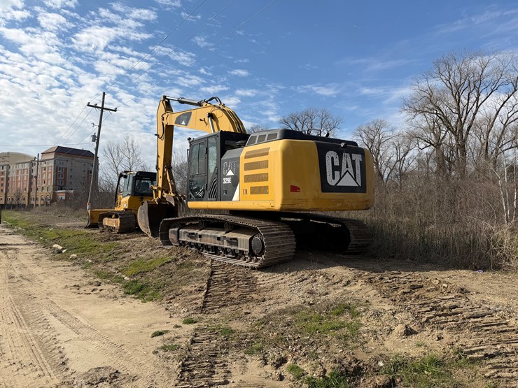 caterpillar-329e-image-3